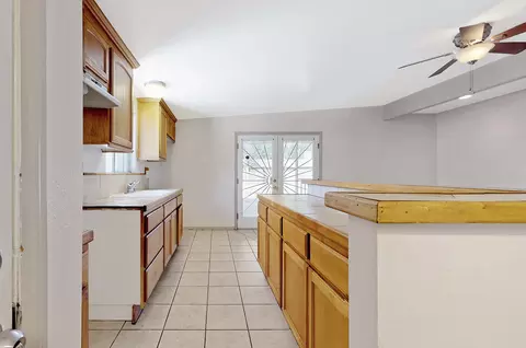 44654 3rd St E, Lancaster, CA 93535 photo 6
