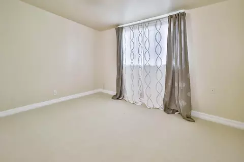 38121 10th St E, Palmdale, CA 93550 photo 41