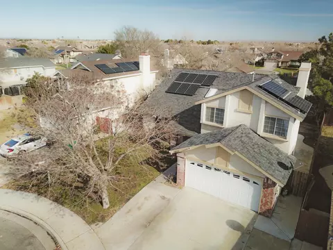 44026 Heath Ct, Lancaster, CA 93535 photo 1