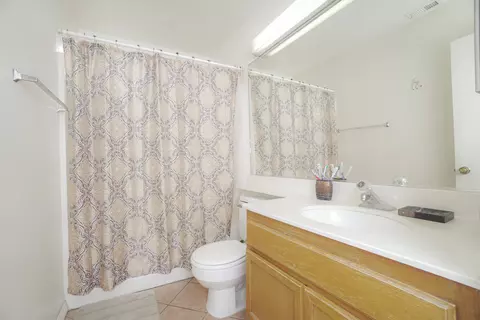 44026 Heath Ct, Lancaster, CA 93535 photo 28