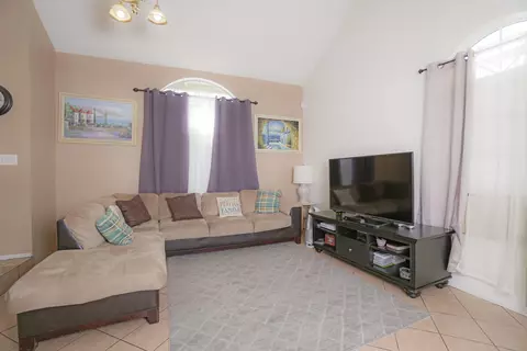 44026 Heath Ct, Lancaster, CA 93535 photo 22