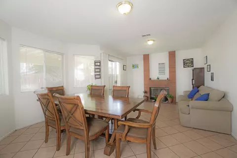 44026 Heath Ct, Lancaster, CA 93535 photo 13