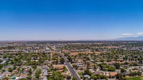 1508 Albret St, Lancaster, CA 93534 photo 4