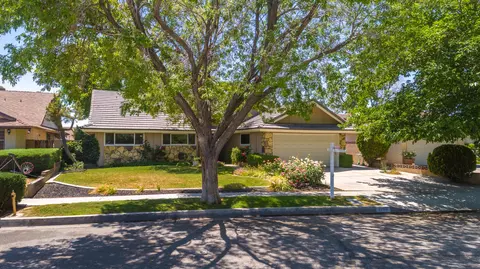1508 Albret St, Lancaster, CA 93534 photo 2