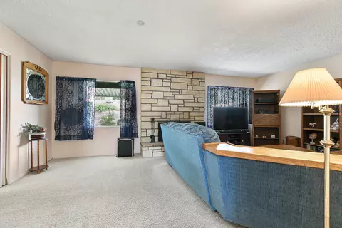1127 Avenue J3 Ave E, Lancaster, CA 93535 photo 10