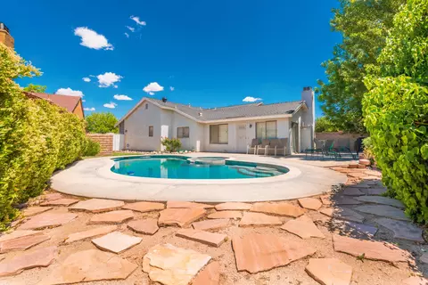 2618 Juniper Dr, Palmdale, CA 93550 photo 4