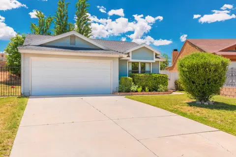 2618 Juniper Dr, Palmdale, CA 93550 photo 1