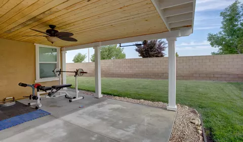 3553 Emerald Ln, Lancaster, CA 93535 photo 14