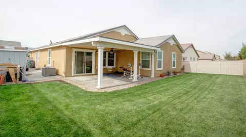 3553 Emerald Ln, Lancaster, CA 93535 photo 15