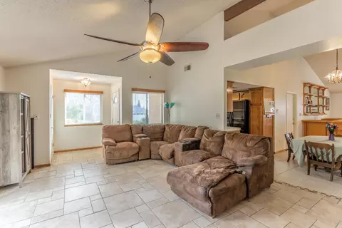 18050 Bold Venture Dr, Tehachapi, CA 93561 photo 9