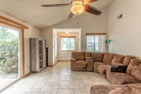 18050 Bold Venture Dr, Tehachapi, CA 93561 photo 10