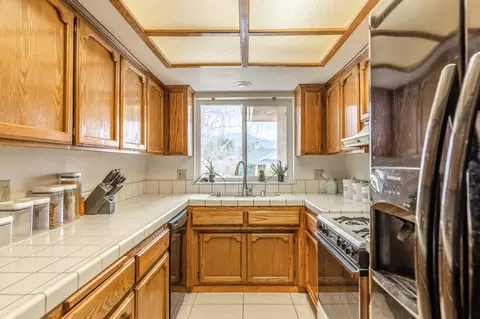 18050 Bold Venture Dr, Tehachapi, CA 93561 photo 15