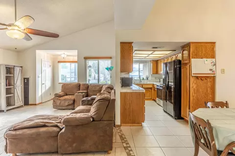 18050 Bold Venture Dr, Tehachapi, CA 93561 photo 11