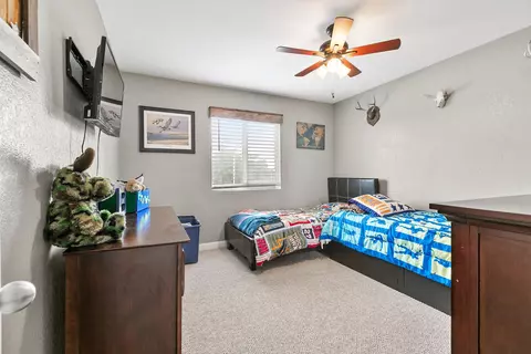 6209 Starview Dr, Lancaster, CA 93536 photo 26