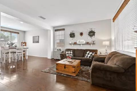 6209 Starview Dr, Lancaster, CA 93536 photo 3
