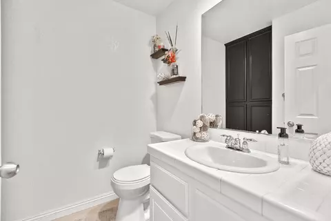 6209 Starview Dr, Lancaster, CA 93536 photo 12