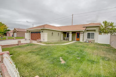 6031 Golding Dr, Lancaster, CA 93536 photo 3