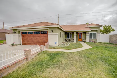 6031 Golding Dr, Lancaster, CA 93536 photo 1