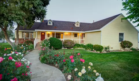 31922 Bartlett St, Acton, CA 93510 photo 1