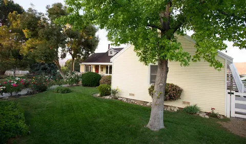 31922 Bartlett St, Acton, CA 93510 photo 2
