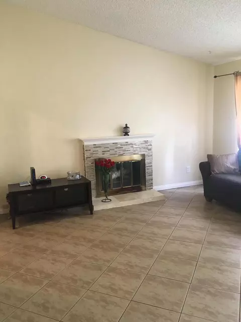 37827 Silk Tree Ln, Palmdale, CA 93550 photo 8