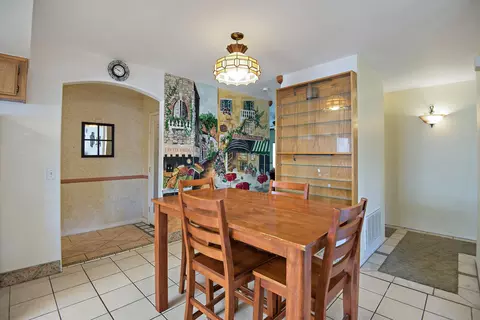 1048 Herzel Ave, Lancaster, CA 93535 photo 3