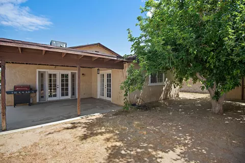 1048 Herzel Ave, Lancaster, CA 93535 photo 12