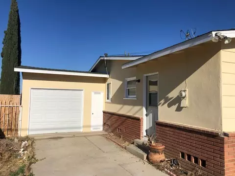 38648 12th St E, Palmdale, CA 93550 photo 2