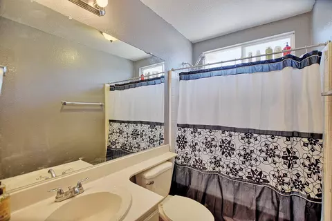 44100 Freer Way, Lancaster, CA 93536 photo 18