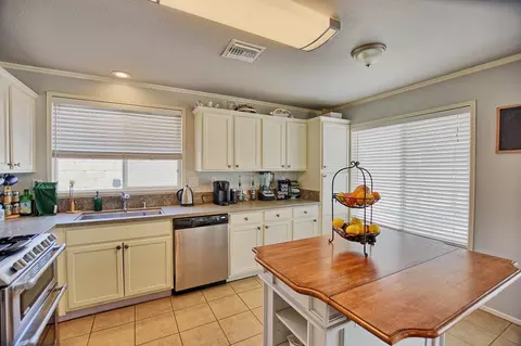 44100 Freer Way, Lancaster, CA 93536 photo 8