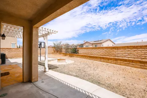 2101 Shellbark Ct, Palmdale, CA 93551 photo 35