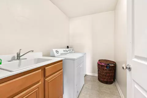 2101 Shellbark Ct, Palmdale, CA 93551 photo 27