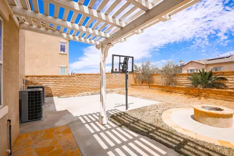 2101 Shellbark Ct, Palmdale, CA 93551 photo 36