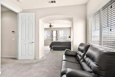 2101 Shellbark Ct, Palmdale, CA 93551 photo 21