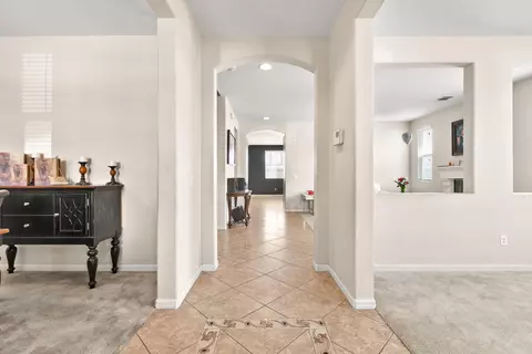 2101 Shellbark Ct, Palmdale, CA 93551 photo 4