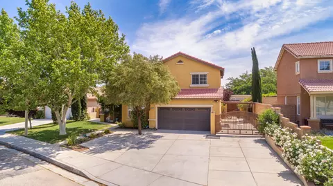 36520 Sinaloa St, Palmdale, CA 93552 photo 1