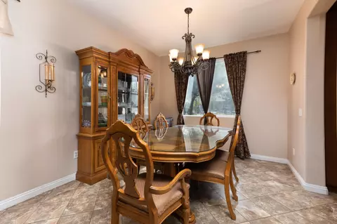 36520 Sinaloa St, Palmdale, CA 93552 photo 7
