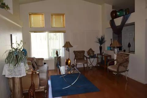 43228 Darby St, Lancaster, CA 93535 photo 8