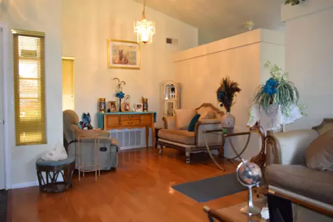 43228 Darby St, Lancaster, CA 93535 photo 6