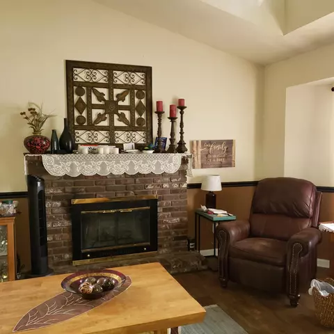 43525 Carpenter Dr, Lancaster, CA 93535 photo 5