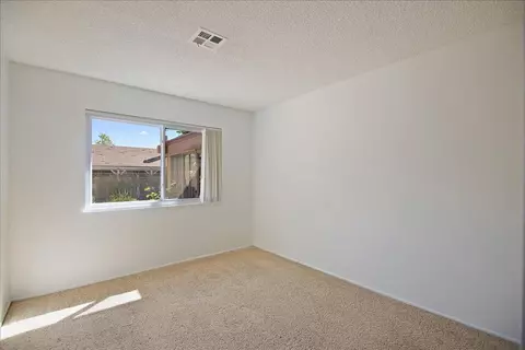 43070 Larwood St, Lancaster, CA 93536 photo 12