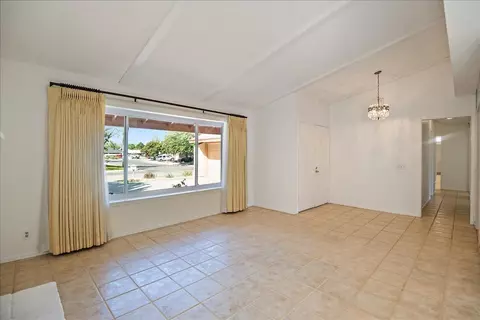 43070 Larwood St, Lancaster, CA 93536 photo 5