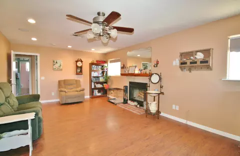 42544 55th St W, Lancaster, CA 93536 photo 16