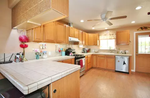 42544 55th St W, Lancaster, CA 93536 photo 2