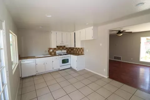 43055 Alep St, Lancaster, CA 93536 photo 15