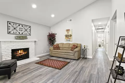 44511 Sancroft Ave, Lancaster, CA 93535 photo 13