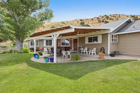 31650 Indian Oak Rd, Acton, CA 93510 photo 2
