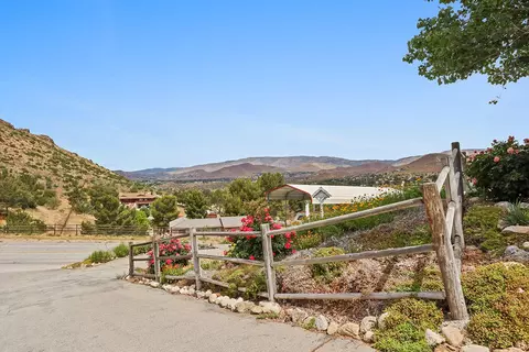 31650 Indian Oak Rd, Acton, CA 93510 photo 3