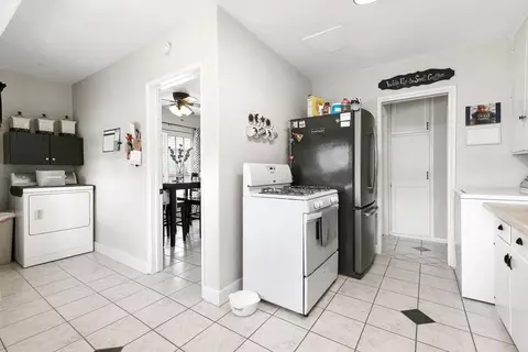 1327 Jackman St W, Lancaster, CA 93534 photo 13