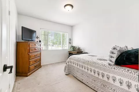 1327 Jackman St W, Lancaster, CA 93534 photo 15